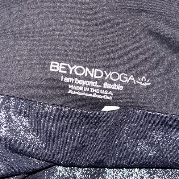 Beyond Yoga Super Sparkly Liquid Like High Rise Shimmer Mesh Detail Leggings M - Picture 5 of 6